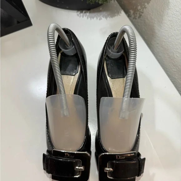 Dior Women's Black Loafers with Buckle - Picture 7 of 10